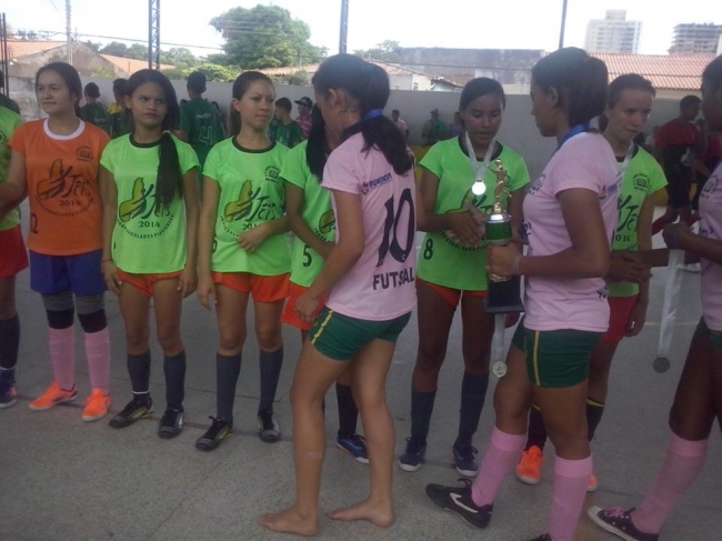 As meninas do Cemti Pedro Coelho de Resende consagrou-se campeão da XII Edição Jogos Escolares Piauienses (JEPs) - Imagem 11