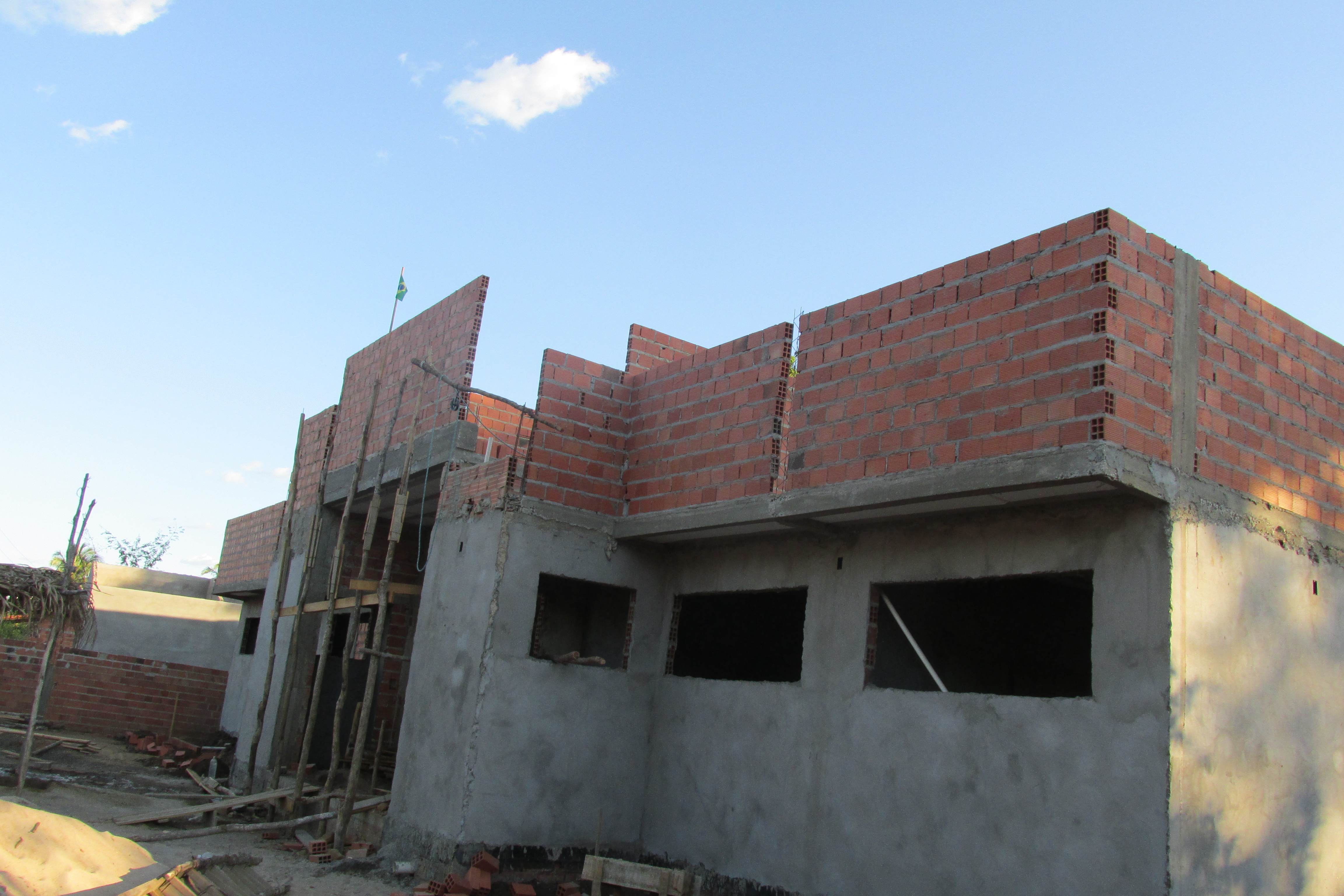 prefeito: Walter Alencar comemora o Bom Andamento das (UBS) Unidade Básica de Saúde em Agricolândia 