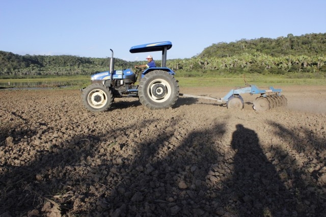 Prefeita Dra. Salete Rêgo visita agricultores na localidade caraíbas - Imagem 26