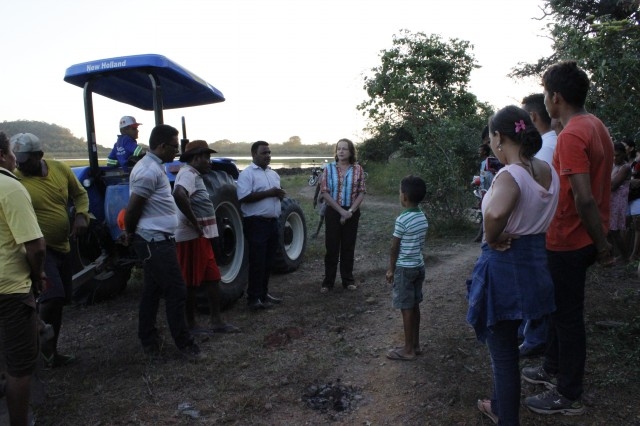 Prefeita Dra. Salete Rêgo visita agricultores na localidade caraíbas - Imagem 7