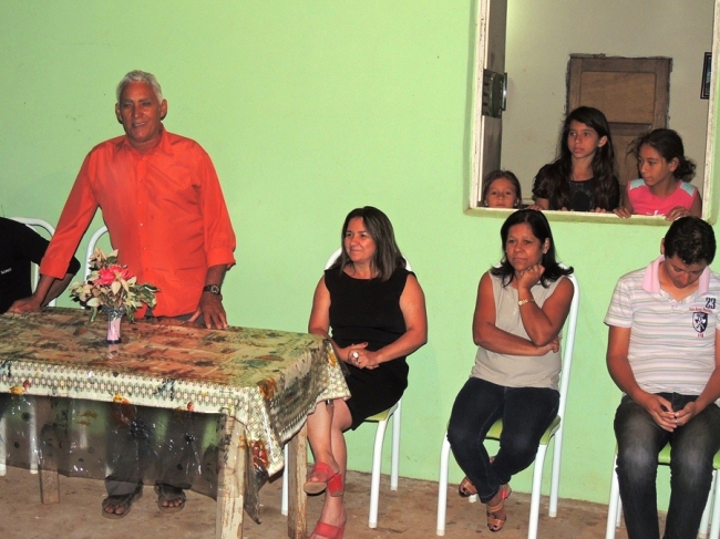 Em visita às comunidades, prefeita ouve e atende reivindicações - Imagem 26