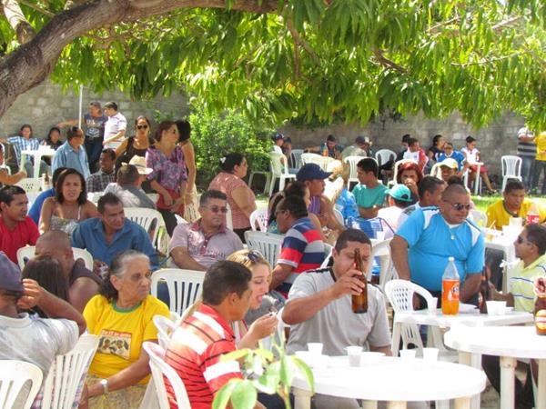 Prefeito Edílson Capote organiza reunião com autoridades e a população em geral - Imagem 53