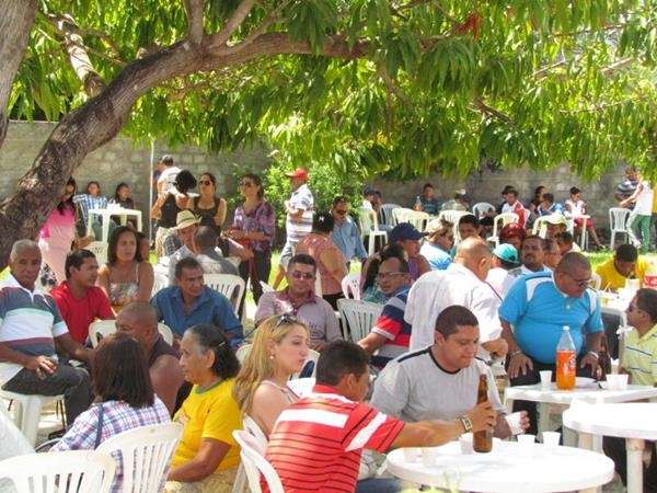 Prefeito Edílson Capote organiza reunião com autoridades e a população em geral - Imagem 51