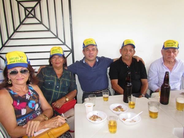 Prefeito Edílson Capote organiza reunião com autoridades e a população em geral - Imagem 43