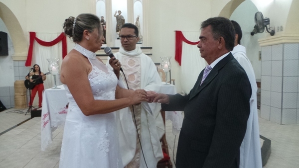 Vereador Lourival diz sim a amada Valdina - Imagem 3