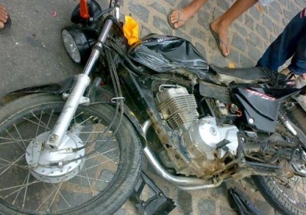 Assaltante sofre acidente segundos depois de roubar moto no centro de Piripiri