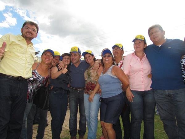 Prefeito Edílson Capote organiza reunião com autoridades e a população em geral - Imagem 34