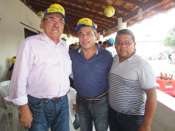 Prefeito Edílson Capote organiza reunião com autoridades e a população em geral - Imagem 1