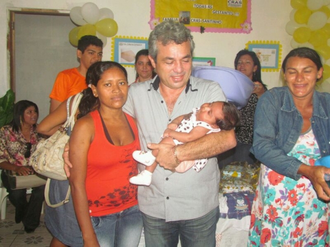 Prefeito Edílson Capote participa de atividade em CRAS - Imagem 8