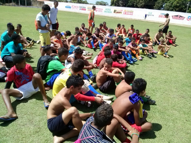 Jovens de Francinópolis participam de peneira do Vasco da Gama em Agua Branca - PI - Imagem 8