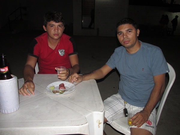 Manoel Neto oferece churrasco para familiares e amigos no seu mais novo empreendimento - Imagem 14