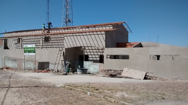 Obras da UBS do povoado Estreito em Buriti dos Lopes seguem em ritmo acelerado - Imagem 2