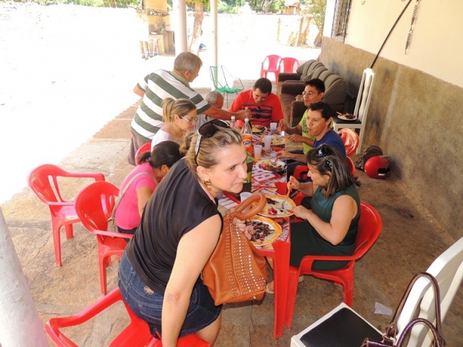 Paulo Leite recepciona Prefeita Neuma Café em sua casa com almoço - Imagem 7