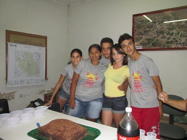 Secretário de Esporte - Ismael Guimarães ganha bolo de aniversário surpresa - Imagem 3