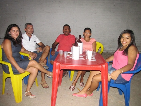 Manoel Neto oferece churrasco para familiares e amigos no seu mais novo empreendimento - Imagem 18