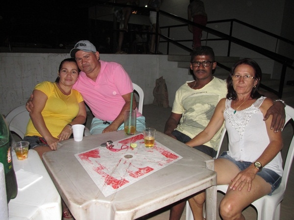 Manoel Neto oferece churrasco para familiares e amigos no seu mais novo empreendimento - Imagem 9