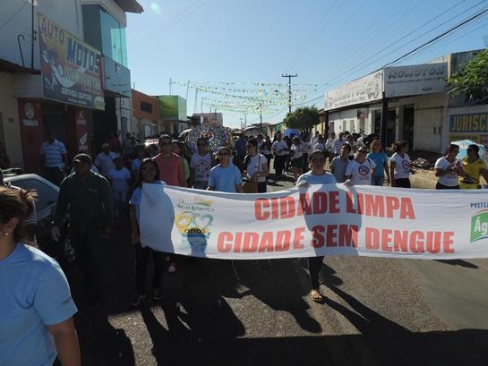 Prefeitura realiza mutirão de limpeza e instala lixeiras e bicicletários - Imagem 4