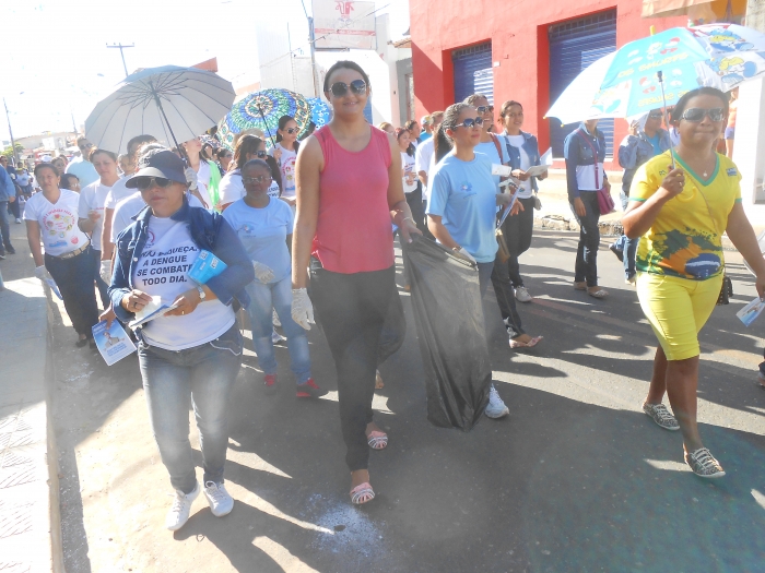 Prefeitura realiza mutirão de limpeza e instala lixeiras e bicicletários - Imagem 13