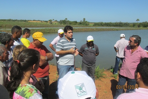 Manin Geronço leva piscicultores e agricultores para aula de campo em Esperantina  - Imagem 5