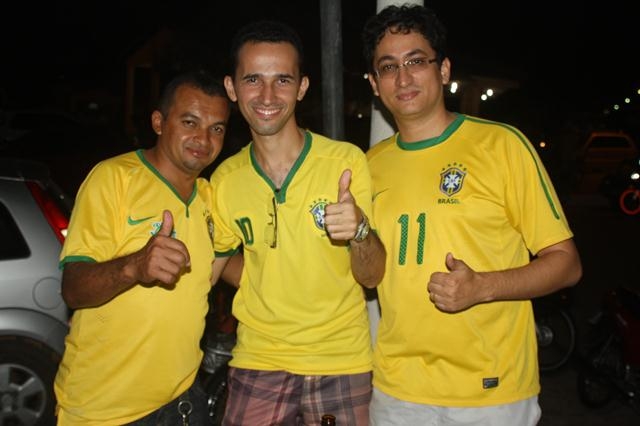 Ipiranguenses vão as ruas comemorar mais uma vitória de nossa Seleção - Imagem 2