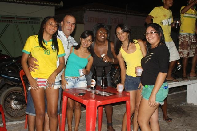 Ipiranguenses vão as ruas comemorar mais uma vitória de nossa Seleção - Imagem 16