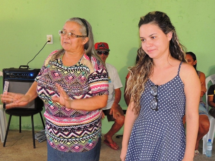 Grupo de idosos participa de festa junina - Imagem 14