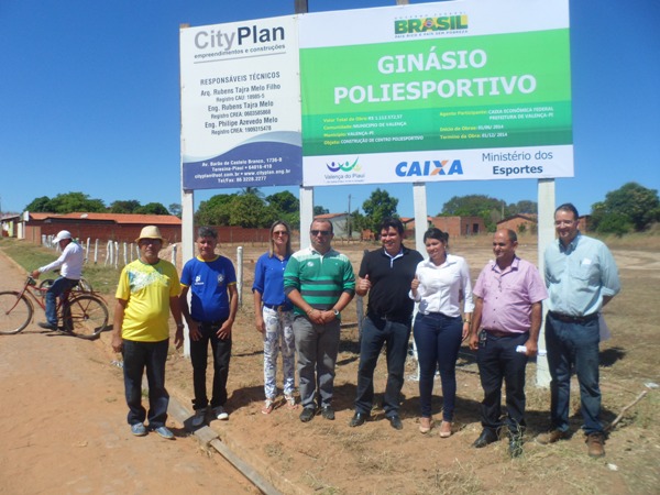 É assinada a ordem de serviços do Ginásio Poliesportivo do Bairro Lavanderia