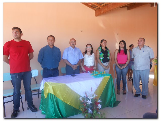 Prefeito Dr. Moura emposssa novos conselheiros