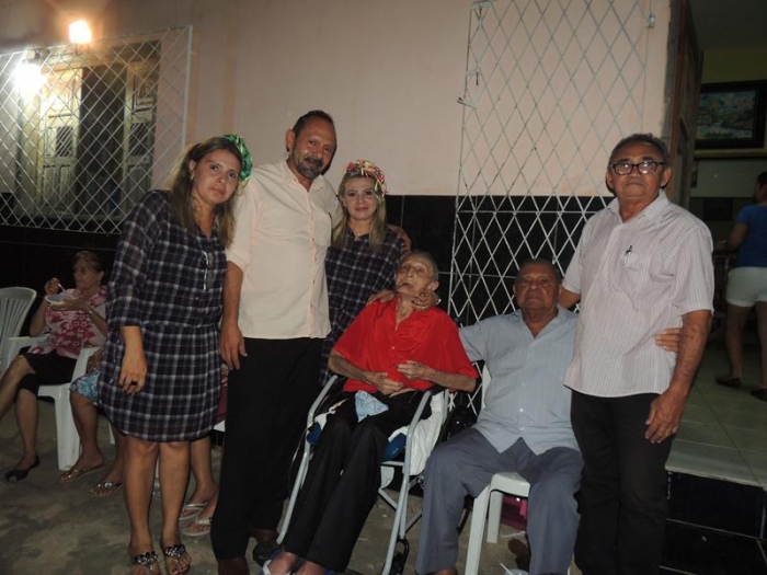Familiares e amigos comemoram aniversário de 94 anos de João Leite em Água Branca - Imagem 4