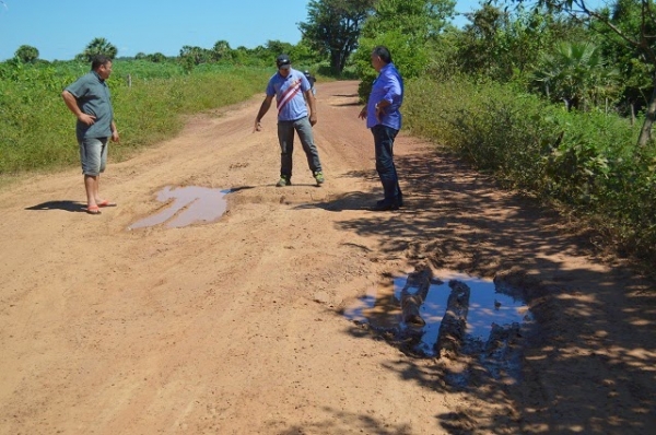 Prefeito Bernildo Val visita zona rural e autoriza recuperação de estrada vicinal - Imagem 1