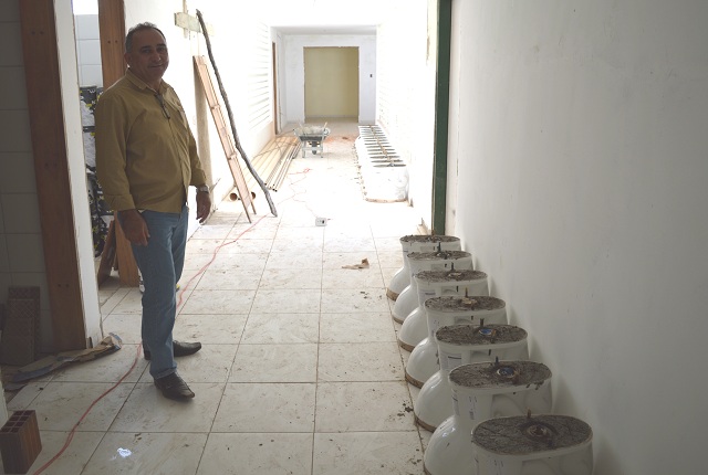 Com cerca de 80% das obras concluídas, hospital de Buriti dos Lopes recebe visita do prefeito