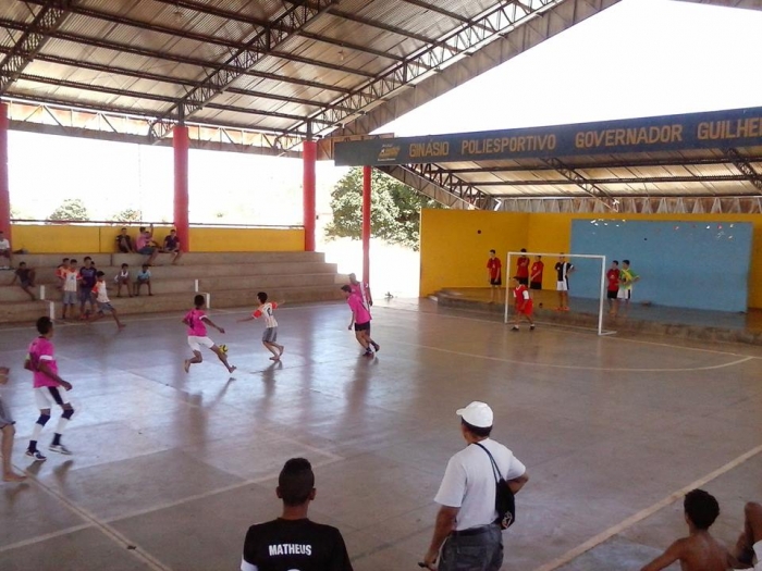Mais esportes e cidadania - realizado II Torneio de Futsal do Grupo Força Jovem. - Imagem 8