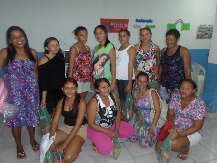 Cidadania e proteção social - CRAS realiza encontro com o Grupo de Mães gestantes e entrega kits bebê. - Imagem 3