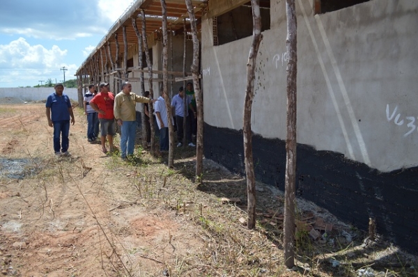 Prefeito Bernildo Val visita creche objeto de investigação do FNDE e Polícia Federal - Imagem 2