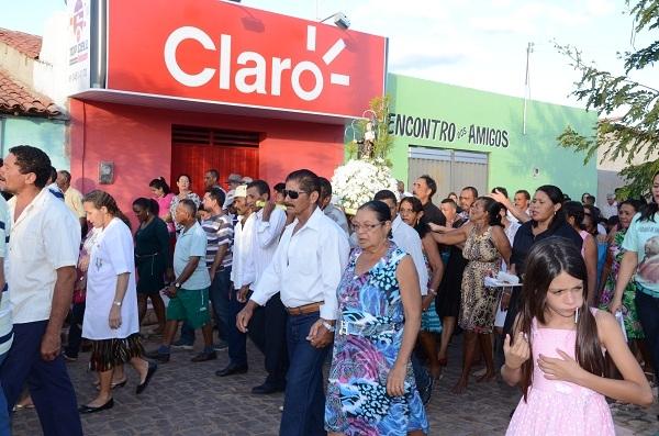 Centenas de fies participam da procissão de Santo Inácio de Loyola   - Imagem 15