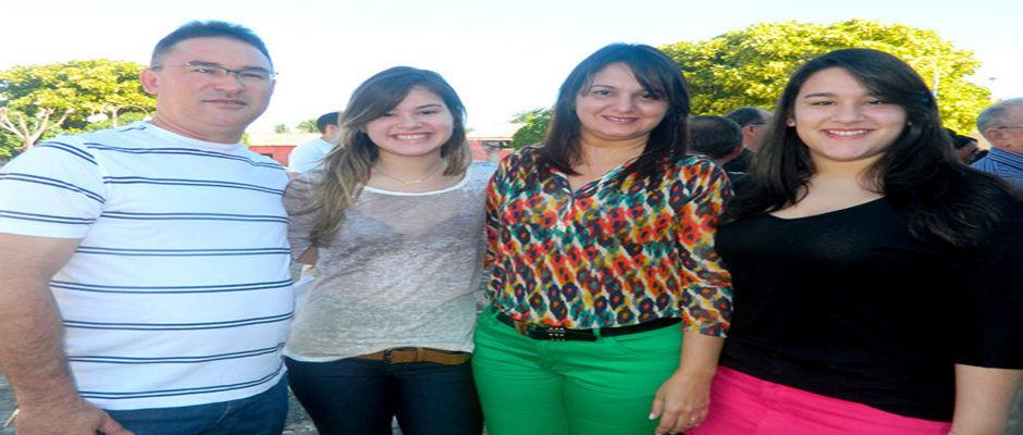 Mensagem da Prefeita Paula Araujo e família em homenagem ao Dia dos Pais