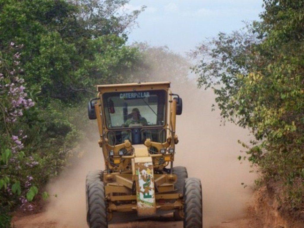 Prefeitura de Esperantina iniciou recuperação das estradas vicinais na Lagoa Seca e região 