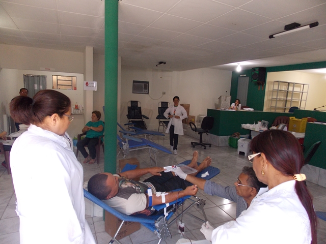Secretaria municipal de Saúde e Hemopi de Floriano realizam campanha de doação de sangue - Imagem 8