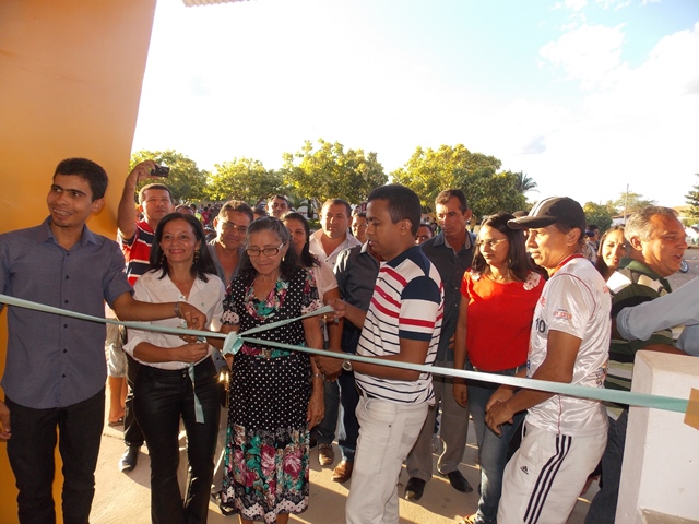 Prefeito Dr. Francisco inaugura Quadra Poliesportiva Coberta da Escola Genésio Moreira - Imagem 13