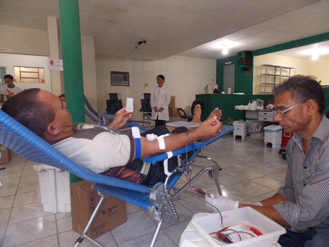 Secretaria municipal de Saúde e Hemopi de Floriano realizam campanha de doação de sangue - Imagem 10