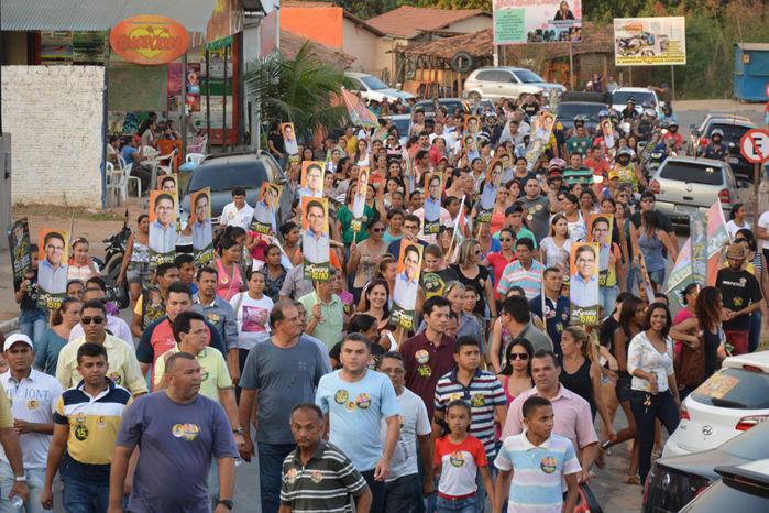 Comitê de campanha do PMDB é inaugurado com grande caminhada em Uruçuí - Imagem 30