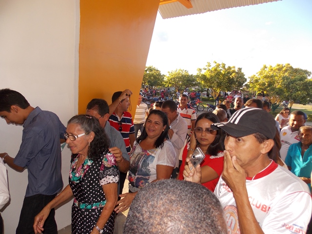 Prefeito Dr. Francisco inaugura Quadra Poliesportiva Coberta da Escola Genésio Moreira - Imagem 14