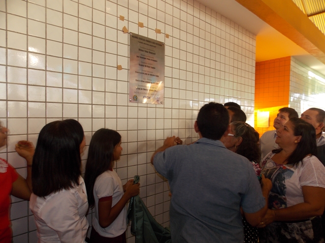 Prefeito Dr. Francisco inaugura Quadra Poliesportiva Coberta da Escola Genésio Moreira - Imagem 17