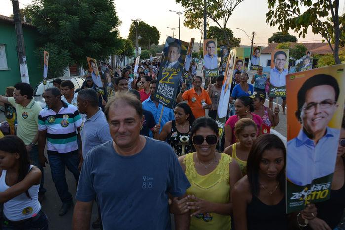 Comitê de campanha do PMDB é inaugurado com grande caminhada em Uruçuí - Imagem 27