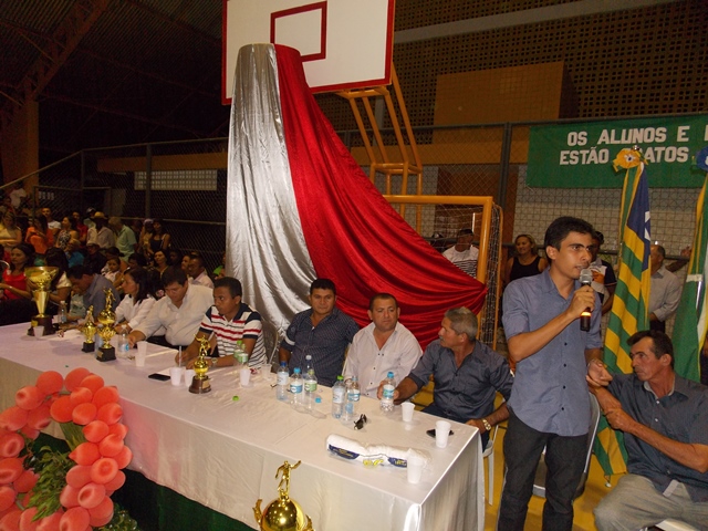 Prefeito Dr. Francisco inaugura Quadra Poliesportiva Coberta da Escola Genésio Moreira - Imagem 55