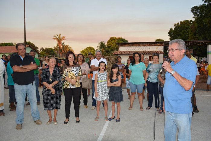 Prefeitura inaugura quadra poliesportiva na comunidade Tucuns em pleno festejo - Imagem 17