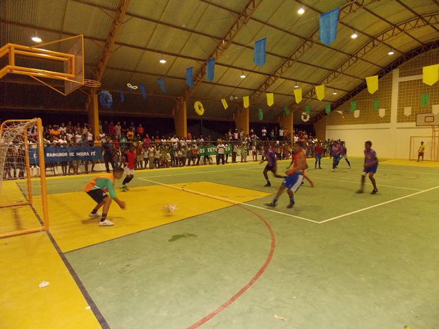 Prefeito Dr. Francisco inaugura Quadra Poliesportiva Coberta da Escola Genésio Moreira - Imagem 74