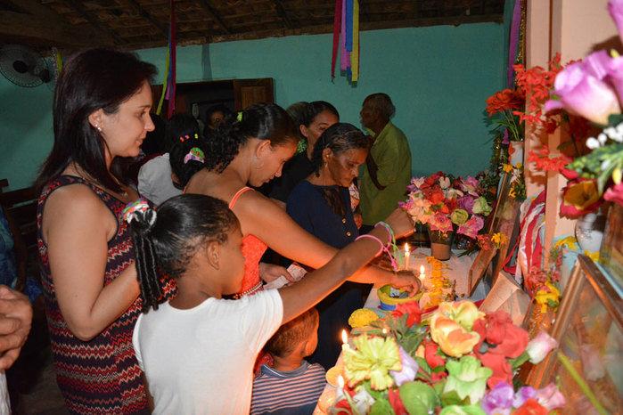 Prefeita Renata Coelho prestigia festejos de Bom Jesus da Lapa na comunidade Morrinhos - Imagem 18