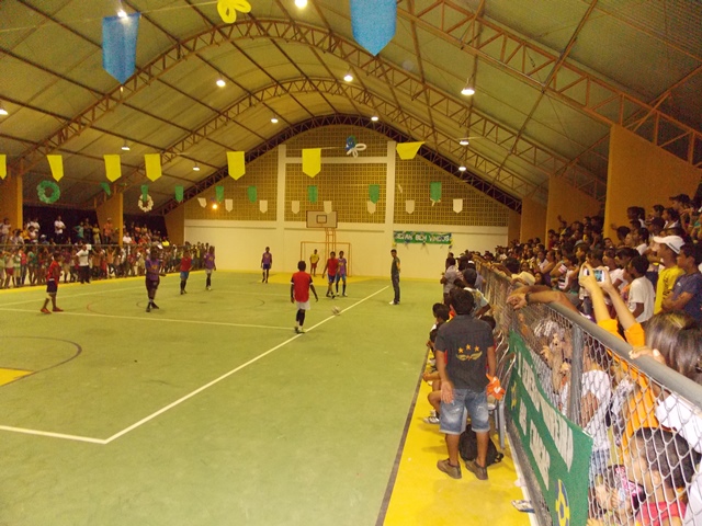 Prefeito Dr. Francisco inaugura Quadra Poliesportiva Coberta da Escola Genésio Moreira - Imagem 76