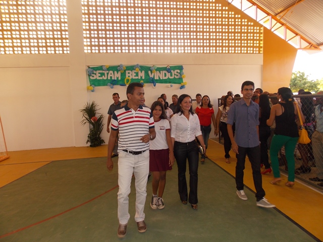 Prefeito Dr. Francisco inaugura Quadra Poliesportiva Coberta da Escola Genésio Moreira - Imagem 15